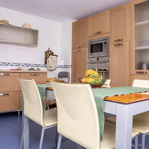 https://sw-three-beedroom-superior-apartment.hotelsinnerja.org